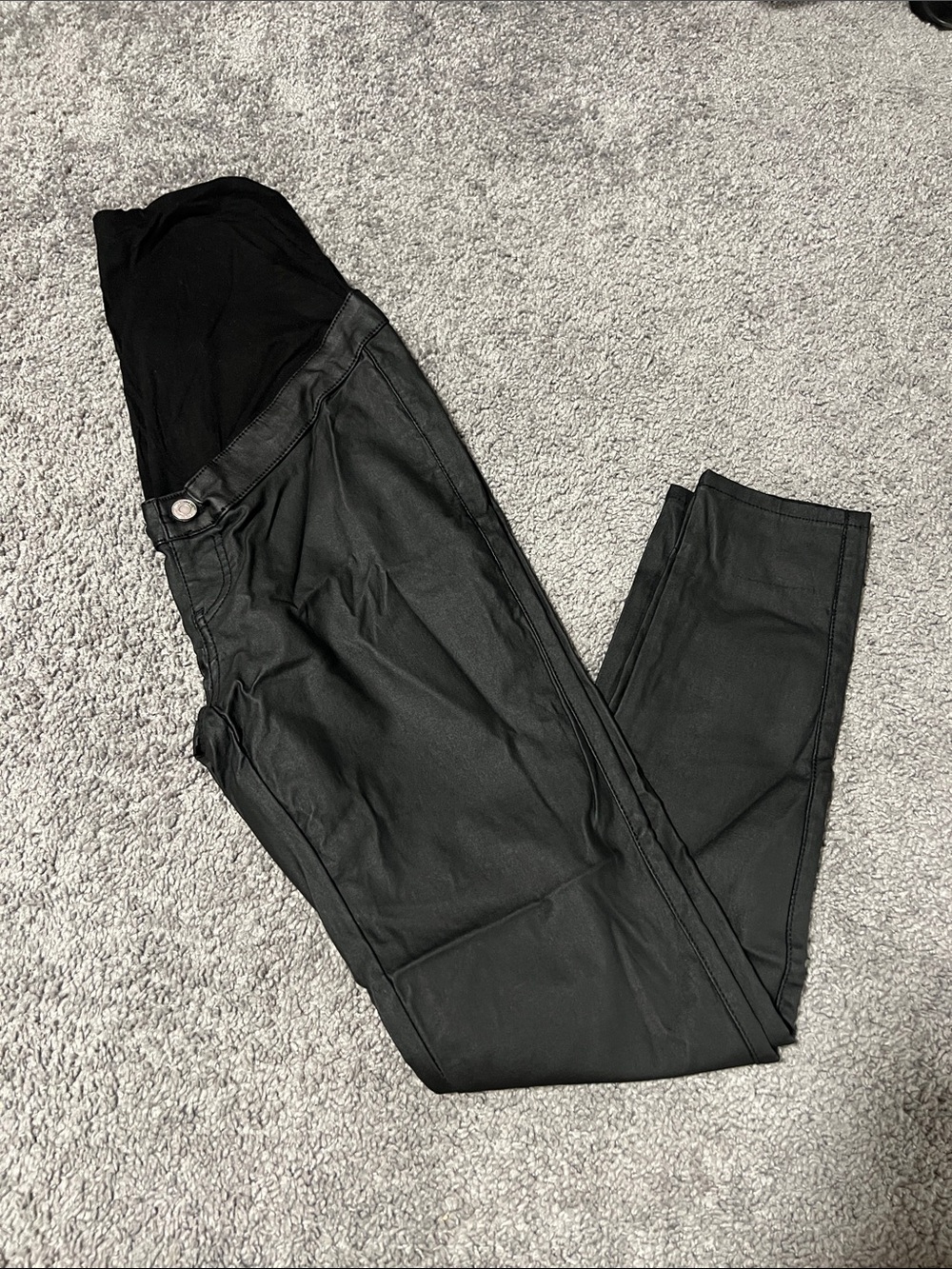 Missguided + Black Coated Maternity Joggers